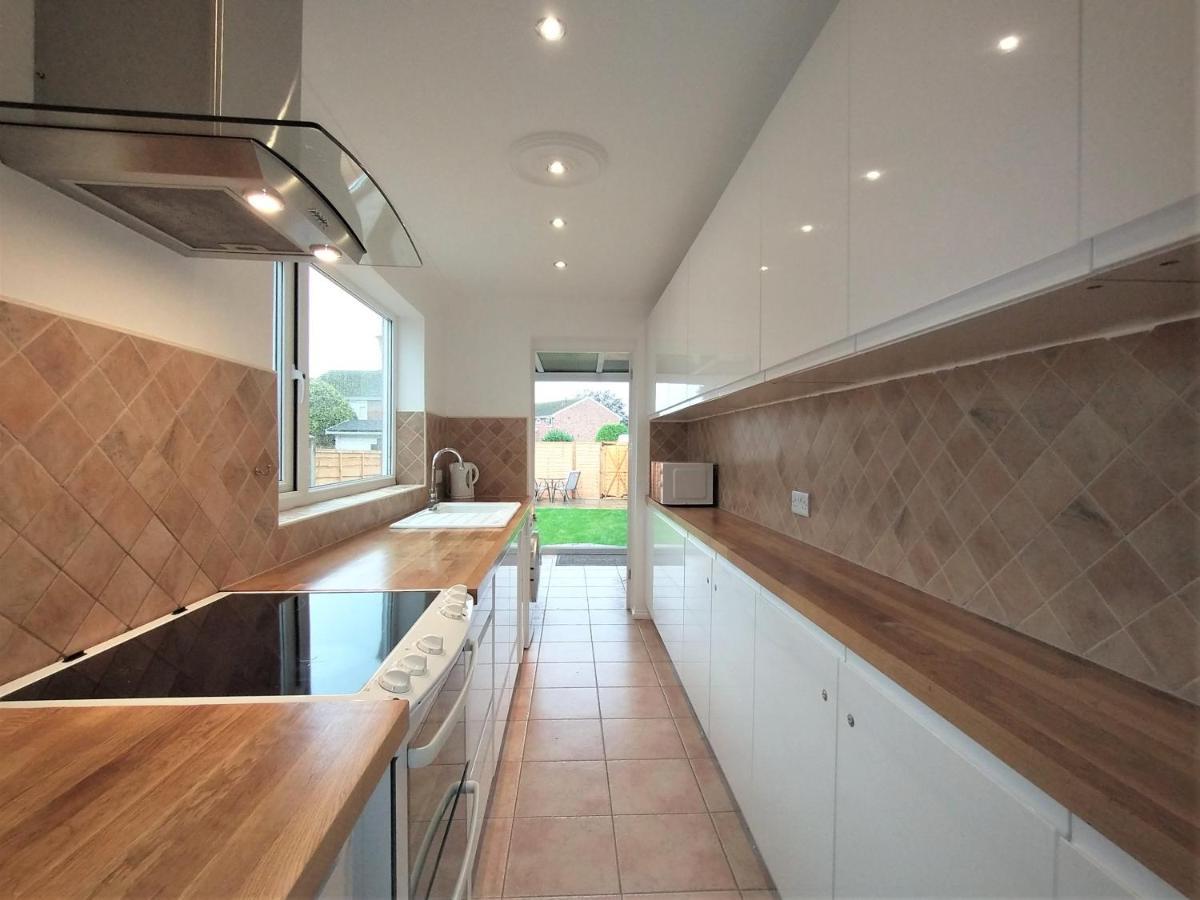 Chipad Duo - Comfy House With Parking And Garden Villa Chichester Luaran gambar
